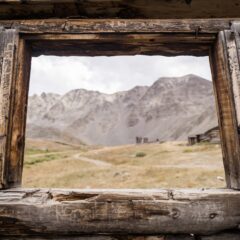 絵の額装・飾り方について